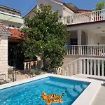 Katarina - Private Pool 80m From شقة مارينا