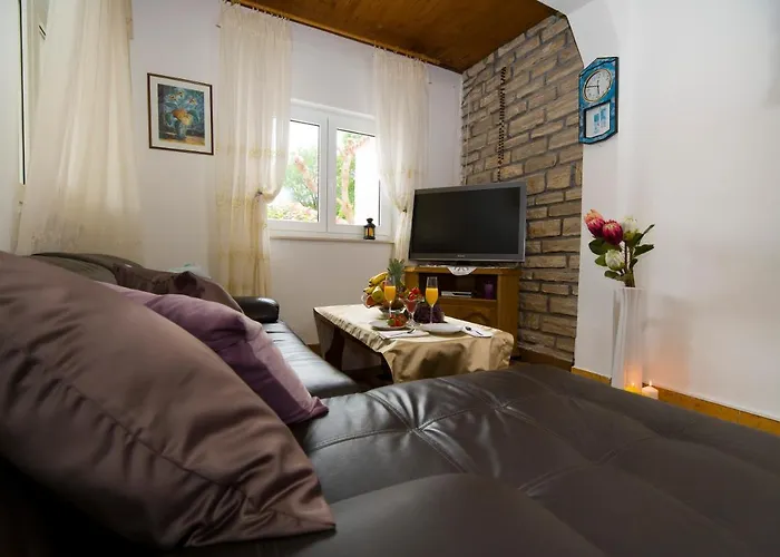 Katarina - Private Pool 80m From Apartment *