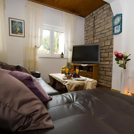 Katarina - Private Pool 80m From Apartamento *