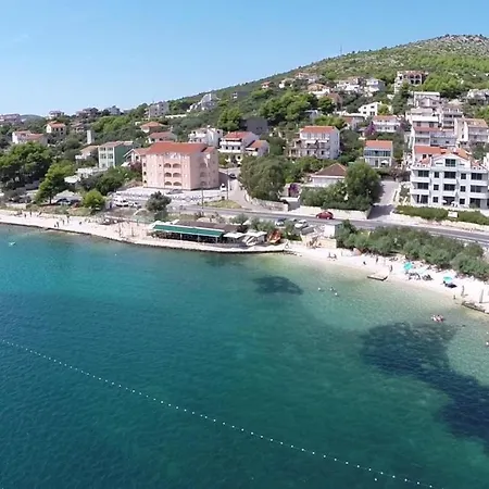 Apartamento Katarina - Private Pool 80m From Marina (Bossoglina)